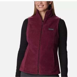 Columbia Women's Dark Red Fleece Vest